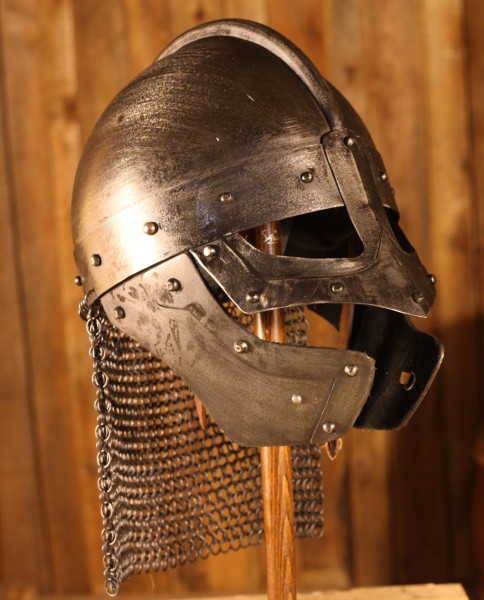raven-helm-epic-black-wikinger